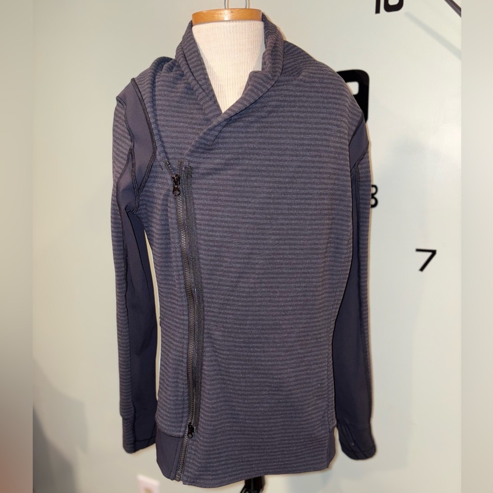 Lululemon Bhakti Yoga Jacket Size 12 - Picture 2 of 11